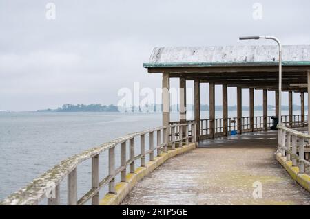 Jekyll island fishing pier hi-res stock photography and images - Alamy