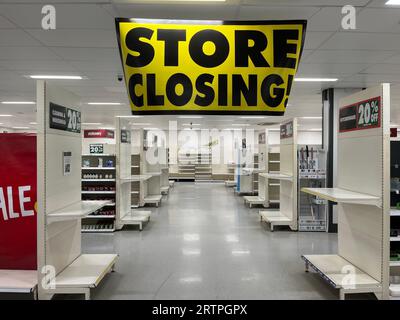 Bicester Oxfordshire UK. 15 September 2023. Wilko stores closing down across the UK due to the business going into administration. Stock Photo