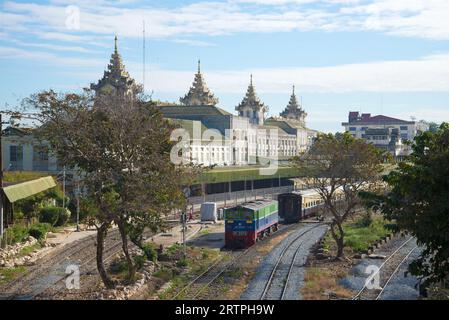 YANGON, MYANMAR - DECEMBER 17, 2016: The view to the Central railway station of Yangon Stock Photo