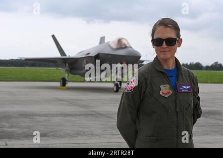 Mosnov, Czech Republic. 14th Sep, 2023. Display pilot Kristin 'Beo' Wolfe of US Air Force Demonstration Team after three F-35A Lightning II combat aircrafts landing at the airport in Mosnov to be presented at the weekend NATO Days, Mosnov, Czech Republic, September 14, 2023. Credit: Jaroslav Ozana/CTK Photo/Alamy Live News Stock Photo