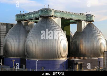 Sludge Digester Eggs of Newtown Creek Wastewater Treatment Plant, Brooklyn, New York. The digester uses anaerobic bacteria to digest sewage. Stock Photo