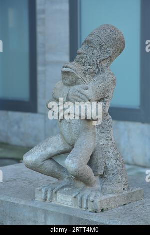 Sculpture frog rider by Richard Rother, frog strangler, strangle, fight, embrace, dwarf, small, figure, stone, grey, frog figure, Kitzingen, Lower Stock Photo