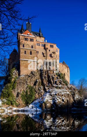 Kriebstein Castle rises on a steep rock above the Zschopau. Within the large group of hilltop castles, it embodies the type of mountain Spornburg: it Stock Photo