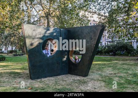 London, UK. 15th Sep, 2023. Dame Barbara Hepworth's Three Obliques (Walk In) will lead the Modern British and Irish Art Evening Sale on 18 October. The work was conceived in 1969 and cast in a limited edition of only 2 plus an artist's cast. Standing at nearly 3m tall, it is one of Hepworth's most impressive and monumental sculptures.Est £6,000,000-9,000,000.Paul Quezada-Neiman/Alamy Live News Credit: Paul Quezada-Neiman/Alamy Live News Stock Photo