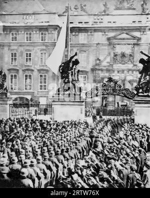 German army troops enter Hradcin Castle, the seat of government in Prague, Czechoslovakia  in March 1993. Welcomed by sympathisers it was one of the events that led to the Second World War. Stock Photo