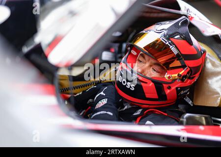 Fuji, Japan. 08th Sep, 2023. Porsche Penske Motorsport (#6), Andre Lotterer (D) Credit: dpa/Alamy Live News Stock Photo