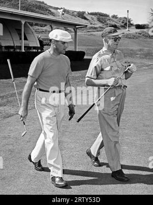 Kaneohe, Hawaii    1951 President-elect Dwight Eisenhower heads out on the Marine Air Station golf links after his arrival in Hawaii aboard the U.S. Navy cruiser 'Helena'. Stock Photo