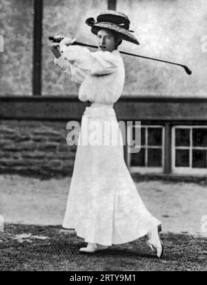 Chevy Chase, Maryland   1908. Katharine Harley, winner of the U.S. Women's Amateur Golf Championship, swinging a golf club at the Chevy Chase Club. Stock Photo