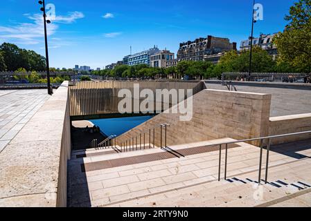 Modern architecture at Bastille Square in Paris - CITY OF PARIS, FRANCE - SEPTEMBER 4. 2023 Stock Photo