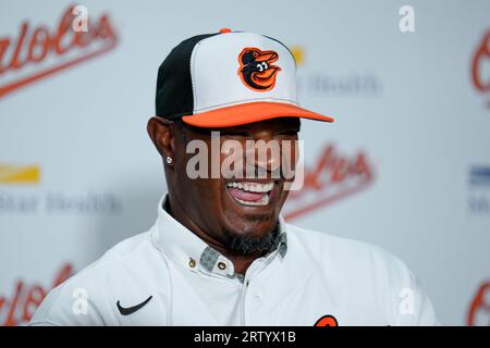 Adam Jones officially retires as a Baltimore Oriole