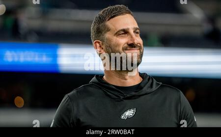 Minnesota Vikings head coach Kevin O'Connell, left, greets Philadelphia  Eagles head coach Nick Sirianni after an NFL football game, Monday, Sept.  19, 2022, in Philadelphia. The Eagles won 24-7. (AP Photo/Matt Slocum