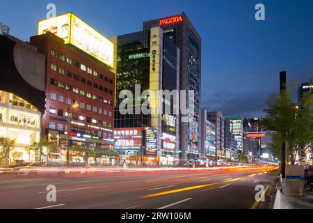 Seoul, Republic of Korea, October 22, 2014: Streets of Gangnam on a cool autumn night in Gangnam-Gu, Seoul, Republic of Korea Stock Photo