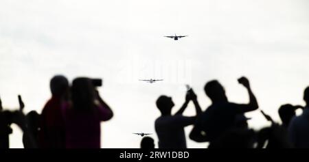 EDE - A mass dropping of paratroopers during the 79th commemoration of the Airborne Airborne Landings, which inaugurated the Allied battle for Arnhem in September 1944. ANP JEROEN JUMELET netherlands out - belgium out Credit: ANP/Alamy Live News Stock Photo