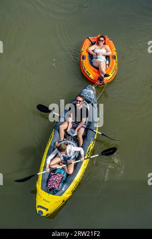 Lewes, UK. 16th Sep, 2023. Young people rowing on the River Ouse in Lewes, Sussex, enjoying the last of the Summer sunshine. Credit: Grant Rooney/Alamy Live News Stock Photo