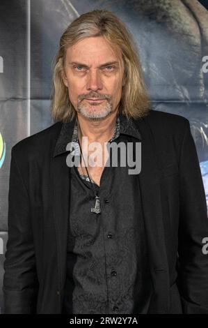 Yan Birch bei der Premiere des Kinofilms 'Beneath Us All' im Laemmle Town Center 5. Los Angeles, 14.09.2023 Stock Photo