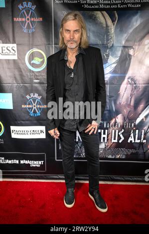 Yan Birch bei der Premiere des Kinofilms 'Beneath Us All' im Laemmle Town Center 5. Los Angeles, 14.09.2023 Stock Photo