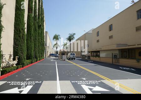 Burbank, California, USA 14th September 2023 SAG-AFTRA WGA Strike at Warner Bros. Studios on September 14, 2023 in Burbank, California, USA. Photo by Barry King/Alamy Stock Photo Stock Photo