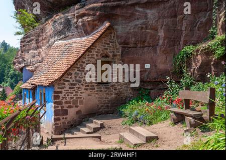 Historic cliff dwellings, Maison des rochers, in the Graufthal district, Eschbourg, Alsace, France Stock Photo