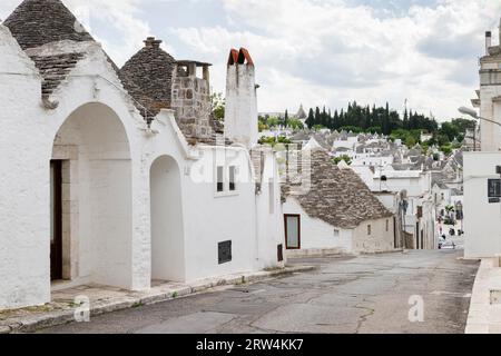 Trullo, trulli, traditional round houses, trullo town, view from Rione Aia Piccola district to Rione Monti, Alberobello UNESCO World Heritage Site Stock Photo