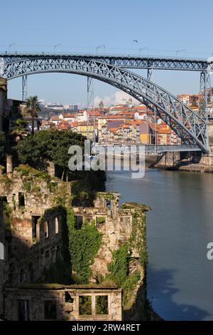 Portugal, Porto, Vila Nova de Gaia, Ponte Luiz I Bridge over Douro river, historic city centre Stock Photo