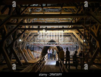 PRODUCTION - 14 September 2023, Brandenburg, Frankfurt (Oder): The