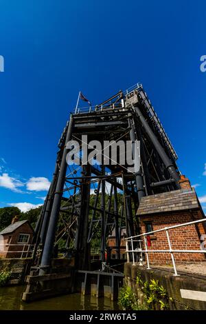 ANDERTON, ENGLAND – JUN 11  2022: View of the Anderton Boat Lift, vertically linking the River Weaver and the Trent and Mersey Canal, wide angle, port Stock Photo