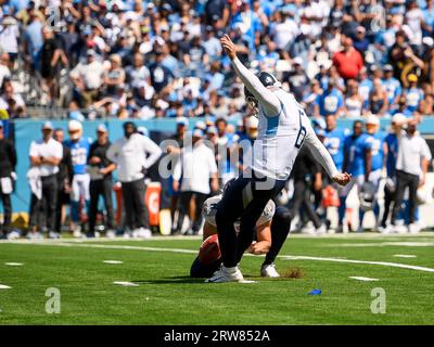 Los Angeles Chargers place kicker Cameron Dicker (15) kicks during an NFL  football game against the San Francisco 49ers, Sunday, Nov.13, 2022, in  Santa Clara, Calif. (AP Photo/Scot Tucker Stock Photo - Alamy