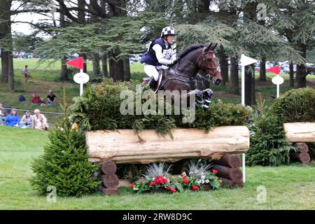 Louise Bradley riding King of the Swingers in the CCI-L 4* during the Blenheim Palace International Horse Trials at Blenheim Palace, Woodstock, Oxfordshire on Saturday 16th September 2023. (Photo: Jon Bromley | MI News) Credit: MI News & Sport /Alamy Live News Stock Photo