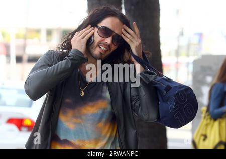 Los Angeles, USA 18th September 2023 FILE IMAGE dated 15 March 2010 Russell Brand leaves a yoga class before visiting his gym in Los Angeles, California Credit: Headlinephoto/Alamy Live News Stock Photo