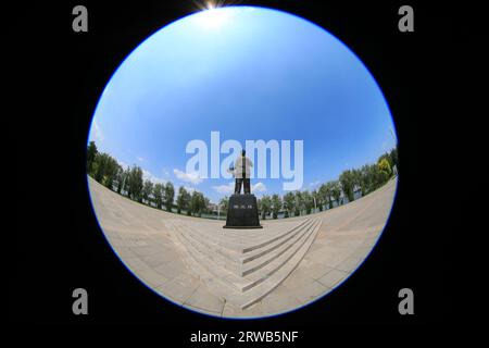 Luannan County - June 6, 2019: ancient chinese woman sculptures in the park, Luannan County, Hebei Province, China Stock Photo