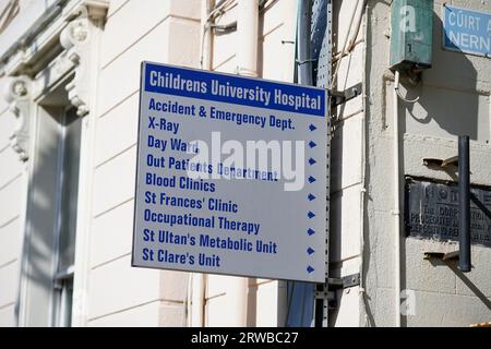 Signage outside Irish children's hospital Temple Street Hospital in Dublin. An external review into spinal surgery at the children's hospital has been ordered by the Health Service Executive (HSE) following a number of poor outcomes including the death of a child. It follows the publication of a Children's Health Ireland (CHI) report on spinal surgery for spina bifida patients at Temple Street Hospital. Picture date: Monday September 18, 2023. Stock Photo