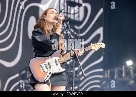 Chicago, USA. 17th Sep, 2023. Madelin Follin of Cults during Riot Fest Music Festival on September 17, 2023, in Chicago, Illinois (Photo by Daniel DeSlover/Sipa USA) Credit: Sipa USA/Alamy Live News Stock Photo