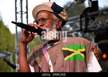 Felton, USA. 17th Sep, 2023. Winston Rodney aka Burning Spear performs during the 2023 Mountain Sol Festival on September 17, 2023 in Felton, California. Photo: Casey Flanigan/imageSPACE/Sipa USA Credit: Sipa USA/Alamy Live News Stock Photo