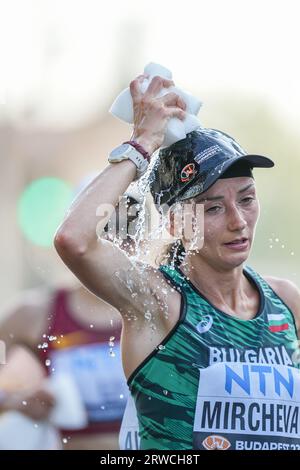 Militsa Mircheva participating in the marathon at the World Athletics ...