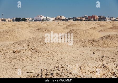 the A'ali field of the Dilmun Burial Mounds, a UNESCO World Heritage site in Manama, Bahrain, a necropolis dating back to 2200 BCE Stock Photo