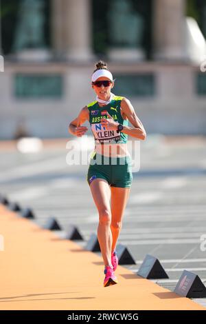 Sarah KLEIN participating in the marathon at the World Athletics