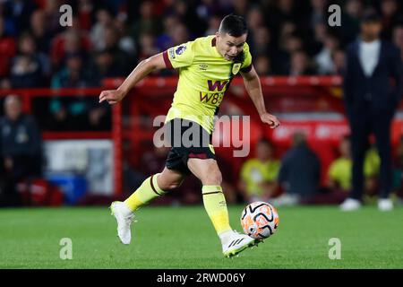 The City Ground, Nottingham, UK. 18th Sep, 2023. Premier League Football, Nottingham Forest versus Burnley; Josh Cullen of Burnley Credit: Action Plus Sports/Alamy Live News Stock Photo