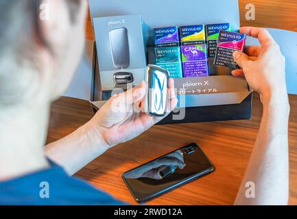 Ploom tobacco hi-res stock photography and images - Alamy
