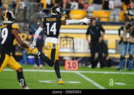 Pittsburgh Steelers wide receiver George Pickens (14) runs up the field  during an NFL football game against the Cleveland Browns, Thursday, Sept.  22, 2022, in Cleveland. (AP Photo/Kirk Irwin Stock Photo - Alamy