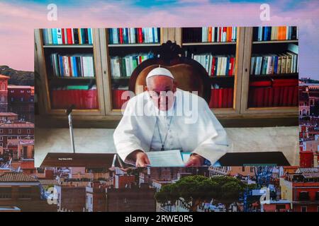 New York, United States. 18th Sep, 2023. NEW YORK, NEW YORK - SEPTEMBER 18: Former President Bill Clinton (not shown) speaks to Pope Francis via video call during the Clinton Global Initiative (CGI) meeting at the Hilton Midtown on September 18, 2023 in New York City. The 2023 CGI meeting will focus on ways to help address climate change, health care issues, gender-based violence, the war in Ukraine and other issues. The two day event welcomes leaders in politics, business and philanthropy to work on potential solutions to global issues. Credit: Ron Adar/Ģ����ý Live News Stock Photo