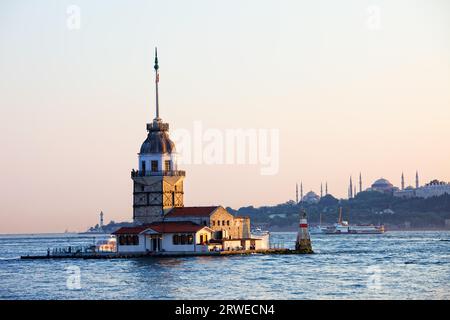 Maiden Tower (Tower of Leandros) (Turkish: Kiz Kulesi) tranquil scenery at the entrance to Bosporus Strait in Istanbul, Turkey Stock Photo