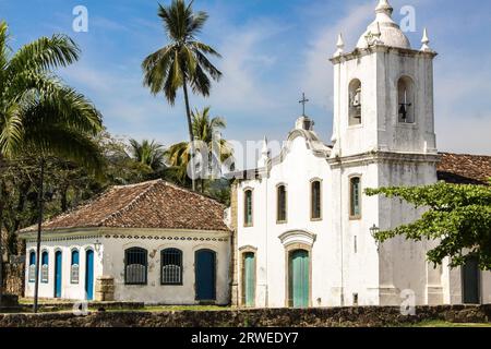 View of colonial church Igreja Nossa Senhora das Dores, Paraty, Brazil Stock Photo