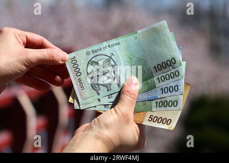 Korean won 50000 hi-res stock photography and images - Alamy