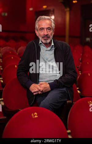 Madrid, Spain. 19th Sep, 2023. Spanish actor Imanol Arias poses during the portrait session at the Infanta Isabel theater in Madrid. September 19, 2023 Spain (Photo by Oscar Gonzalez/Sipa USA) (Photo by Oscar Gonzalez/Sipa USA) Credit: Sipa USA/Alamy Live News Stock Photo