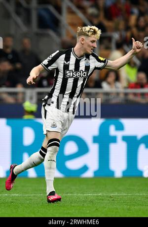 Newcastle United Gordon 10番ジャージ M 23/24ニューカッスルのGORDON