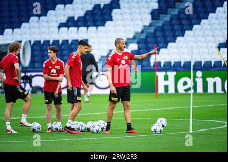 Madrid, Spain. 19th Sep, 2023. Leonardo Bonucci seen in action during the training session at the Santiago Bernabeu stadium, the day before his Champions League debut with the Union Berlin shirt against Real Madrid. Credit: SOPA Images Limited/Alamy Live News Stock Photo