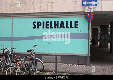 Cologne, Germany. 13th Sep, 2023. Sign arcade on a shop window Credit: Horst Galuschka/dpa/Horst Galuschka dpa/Alamy Live News Stock Photo