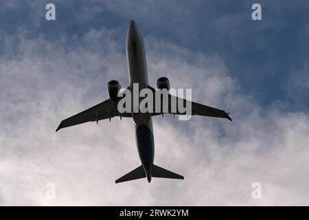 Richmond, British Columbia, Canada. 16th Sep, 2023. A WestJet Airlines Boeing 737-8 MAX jetliner (C-FXWJ) airborne overhead after taking off from Vancouver International Airport. (Credit Image: © Bayne Stanley/ZUMA Press Wire) EDITORIAL USAGE ONLY! Not for Commercial USAGE! Stock Photo