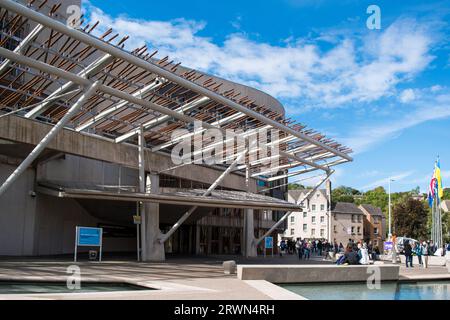 Public entrance to Holyrood Parliament - Scottish Government Building, Edinburgh, Scotland, UK Stock Photo