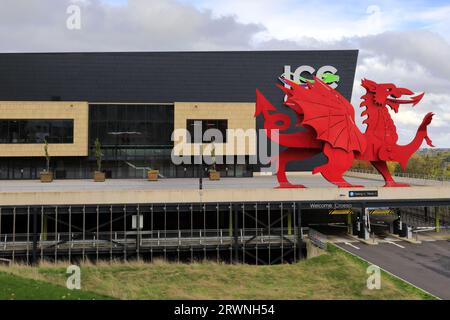 The Welsh dragon at the Celtic Manor International Conference Centre, Newport, Wales, UK Stock Photo